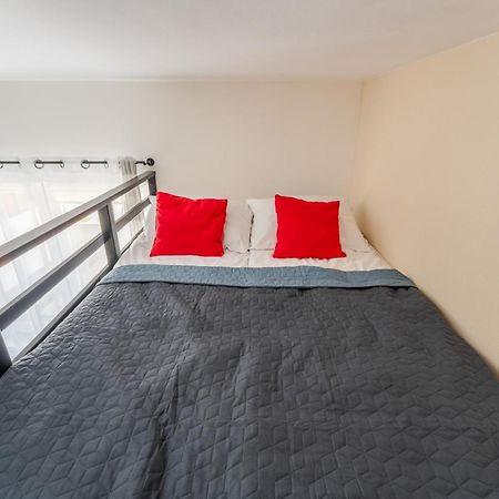 Apartament Loftowy Na Spokojnej 코워브제크 외부 사진